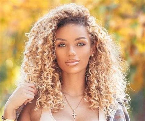 Jena Frumes wikipédia, biographie, épouse, origine,。